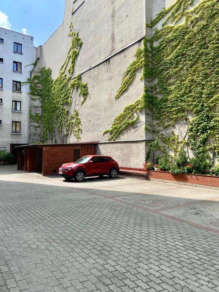 Oomph Warsaw Center Well Designed Apartment With Balcony Exterior photo